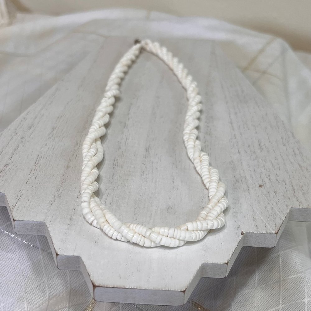 Vintage White Puka Shell Hawaiian Necklace, Unisex Necklaces, One of a kind
